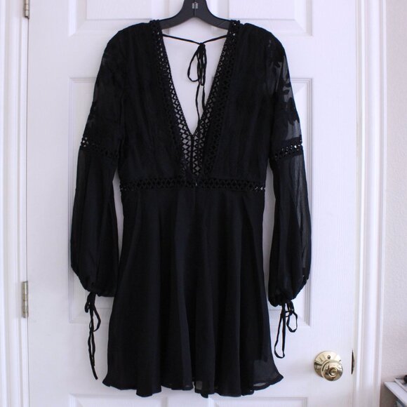 Selfie Leslie Carson Crochet Details Dress Black - Picture 8 of 10